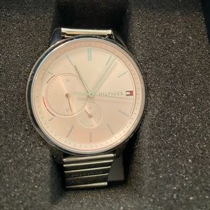 NWTs womens Tommy Hilfiger stainless watch with pink face